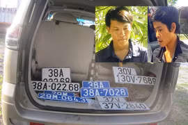 CSGT bắt giữ xe ô tô chở vũ khí nóng