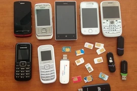 Yêu đương tốn tiền, ngày làm công nhân, tối… đi cướp giật