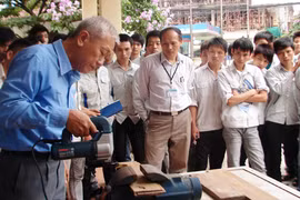 Phân luồng theo nghề hay phổ thông, đại học?