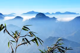 Mùa săn mây trên đỉnh Chênh Vênh