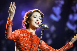 Ca sĩ Phạm Thu Hà: Rất sợ bon chen và thi cử