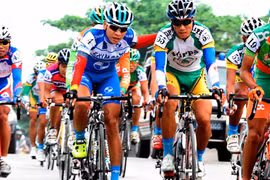 Tuyển thủ đua xe đạp cũng mắc bệnh... "sao"