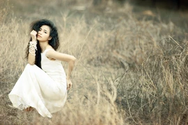 Ca sỹ Đồng Lan: Sexy theo cách của riêng mình