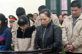 Phát hiện ổ nhóm ma túy từ thùng carton vô chủ