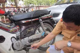 Sang tên đổi chủ, phát hiện xe trộm cắp