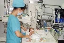 Trả lại giới tính thật cho trẻ