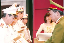 Đợt thi đua đặc biệt của Công an Hà Nội: 90 ngày đêm lập công dâng Bác