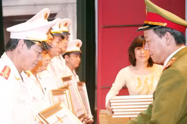 Đợt thi đua đặc biệt của Công an Hà Nội: 90 ngày đêm lập công dâng Bác