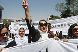 Bạo lực giới - thách thức toàn cầu