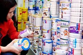 Giá sữa lại tăng 