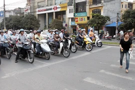 Đẩy mạnh tuyên truyền Luật Giao thông tới người dân