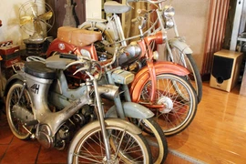 Người Hà Nội và những niềm đam mê: Quay về chơi xe cổ