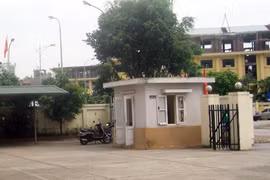 Dễ như “khoắng đồ” chốn công sở!