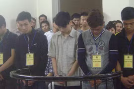 Hai nhóm học sinh “hỗn chiến”