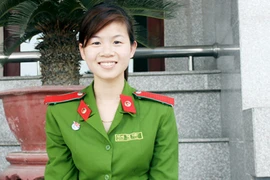 Nữ sinh cảnh sát điều tra trở thành thủ khoa “kép”