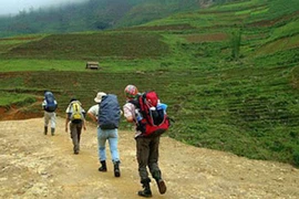 “Mốt” phượt vào ngày Tết