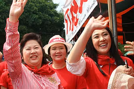 Chị gái Thủ tướng Thái Lan trúng cử ghế nghị sĩ