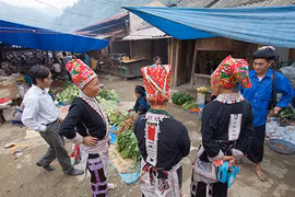 Mường Hum - nét kẻ chợ miền sơn cước