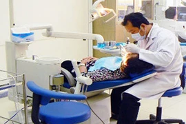 Chuốc bệnh trào lưu... rửng mỡ