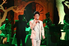 Ca sĩ Tấn Minh: Thích những thứ “vừa vặn” với mình