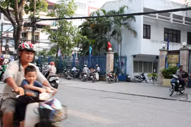 Quyết liệt dành đất xây trường học