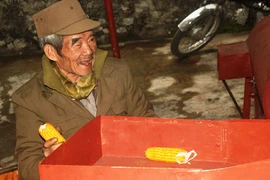 “Cụ” kỹ sư chân đất