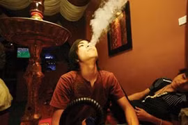 Shisha "chế" - món mới của dân chơi