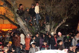 Loay hoay đưa lễ hội vào quy củ