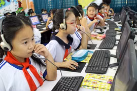 Thông qua Nghị quyết tăng giá viện phí, học phí