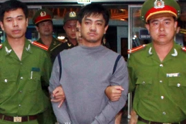 Giết người ở Hà Nội, bị bắt trên đất bạn Lào