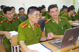 CAQ Hoàn Kiếm: Nâng cao trình độ tin học cho CSKV