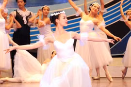 Tái hiện vở ba-lê đỉnh cao