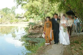 Khi trai phố nghiện về quê kiếm… vợ