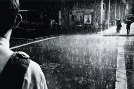 Bóng mưa ngõ nhỏ