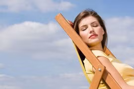 Tắm nắng giúp giảm huyết áp