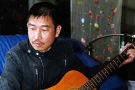 Họa sĩ Lê Thiết Cương: Không thể sống nếu một ngày không “dính líu” đến nghệ thuật