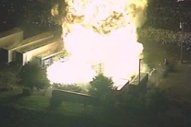 Nổ lớn tại nhà máy hóa chất ở Florida