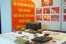 Đợt I cuộc vận động sưu tầm Kỷ vật lịch sử CAND: Tiếp nhận 800 hiện vật 