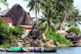 Tuyệt cảnh Cổ Lũy Cô Thôn