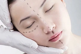 Phẫu thuật chỉnh hình khó tăng quyến rũ
