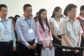 Cựu Chủ tịch HĐQT cùng “bộ sậu” hầu tòa