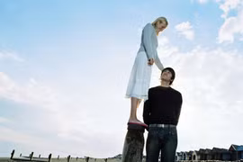 Phụ nữ “chân dài” dễ bị ung thư