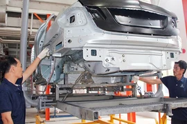 Không hạ giá, ô tô Việt Nam khó cạnh tranh