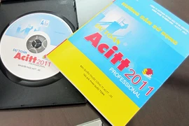 Bẻ khóa bảo mật, kiếm lời phi pháp