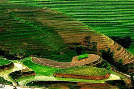 Mê mẩn “gương trời”