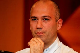 Từ chức để giữ của