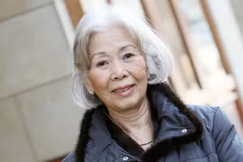 Lệ Tân Sitek (Bùi Lý Lệ Tân): “Giữa ngã ba đường”