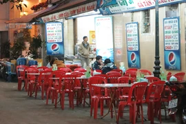 Phố Ẩm thực Hà Nội: 11 năm “cầm cự”