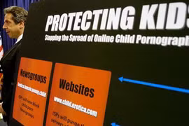 Tuyên chiến với nạn khiêu dâm trẻ em