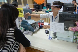 Lợi nhuận ngân hàng hết thời lãi khủng